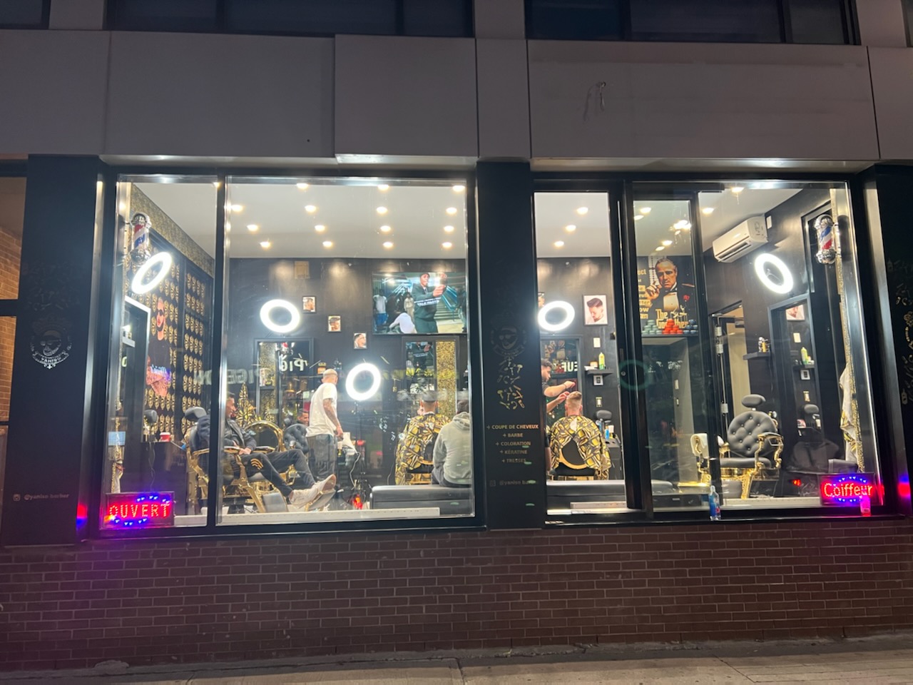 A fresh fade being finished at Barbier Yaniso 2 on De Maisonneuve